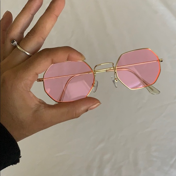 Brand new shades - Picture 2 of 5